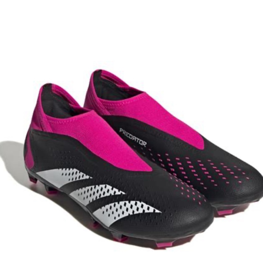 Brand new w/o box Adidas laceless Predator Cleats ⚽️